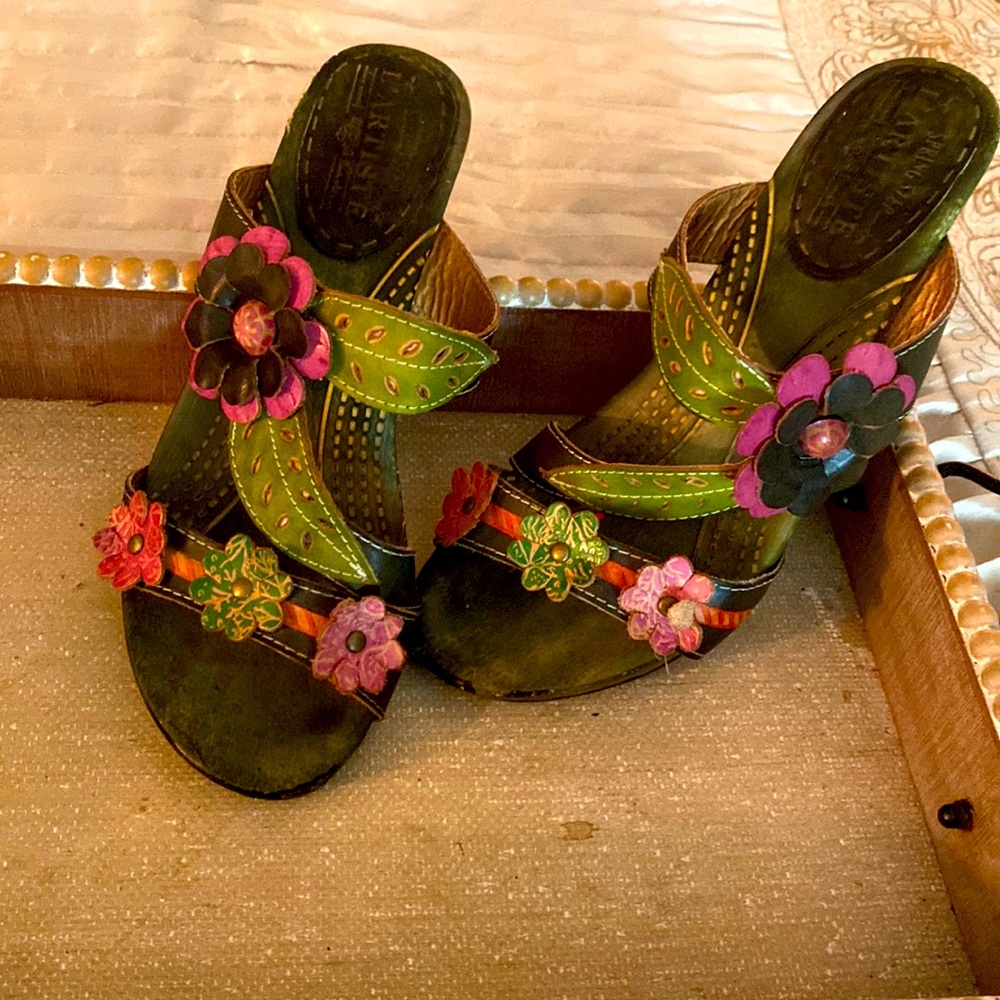 L’Artiste by Spring Step sandal